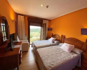 Tierra De Lobos - Puebla de Sanabria - Habitación