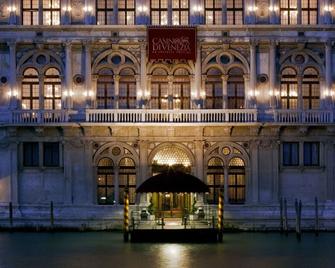 Angeles Inn - Venecia - Edificio