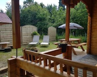 Quiet wooden chalet - Saint-Savin - Patio