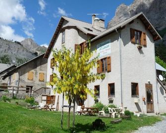 Gite l'Aiguillette du Lauzet - Le Monêtier-les-Bains - Bangunan