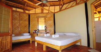 Cashew Grove Beach Resort - Busuanga - Bedroom