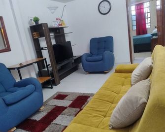 Kabba 101 rest house - Villavicencio - Living room