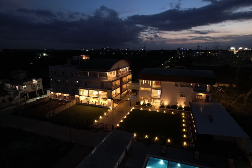 Harikaa Resort - Bangalore