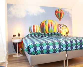 Amazing Home In Grou With Wifi - Grouw - Slaapkamer