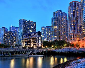 Lic Manhattan View Hotel - Queens