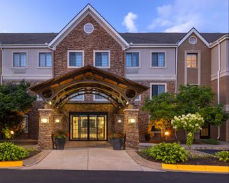 Staybridge Suites Mpls-Maple Grove/Arbor Lakes By IHG - Maple Grove - Building