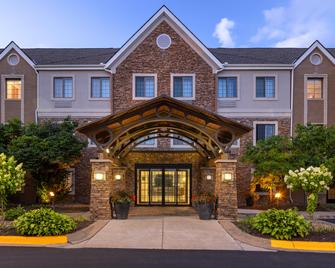 Staybridge Suites Mpls-Maple Grove/Arbor Lakes - Maple Grove - Building