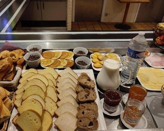Hôtel Inn Design & Restaurant Bourges - Bourges - Buffet