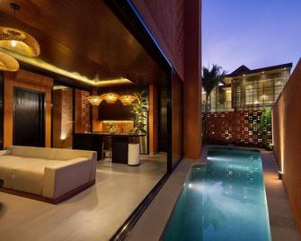 Earth Villa Canggu by Ini Vie Hospitality - North Kuta - Piscine