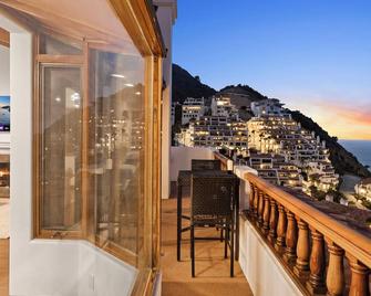 Premium Ocean Corner Unit, Fireplace, Golf Cart, 21 Steps from Top - Avalon - Balkon