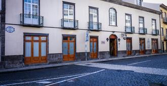 Hotel Camões - Ponta Delgada