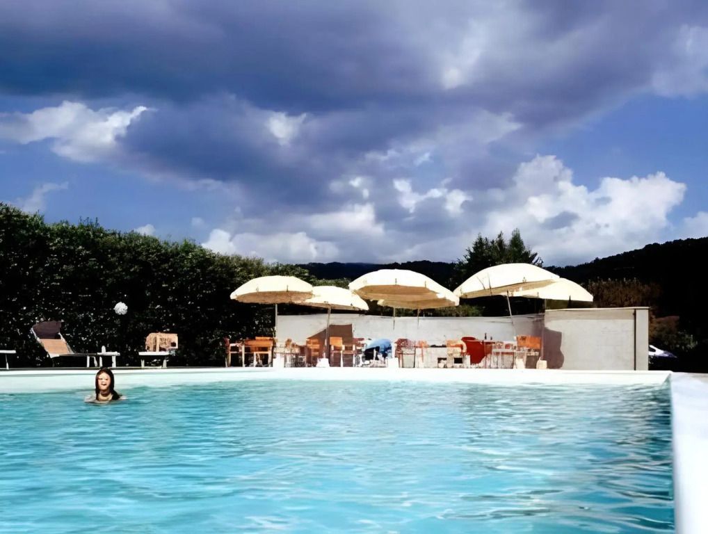 هوتل ريستورانتي لا لانتيرنا