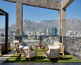 The Silo Hotel - Cape Town - Balcony