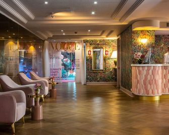 מלון לאונרדו ארט תל אביב - תל אביב - לובי