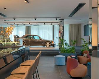 DAS AFFALTERBACH, Stuttgart, Autograph Collection - Affalterbach - Bar