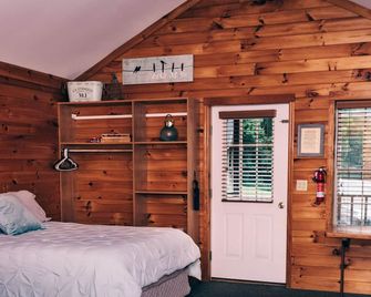 One room cabin with bathroom - Virgil (Nueva York) - Habitación