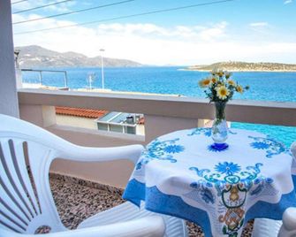 Pension Mylos - Aghios Nicolaos - Balcón