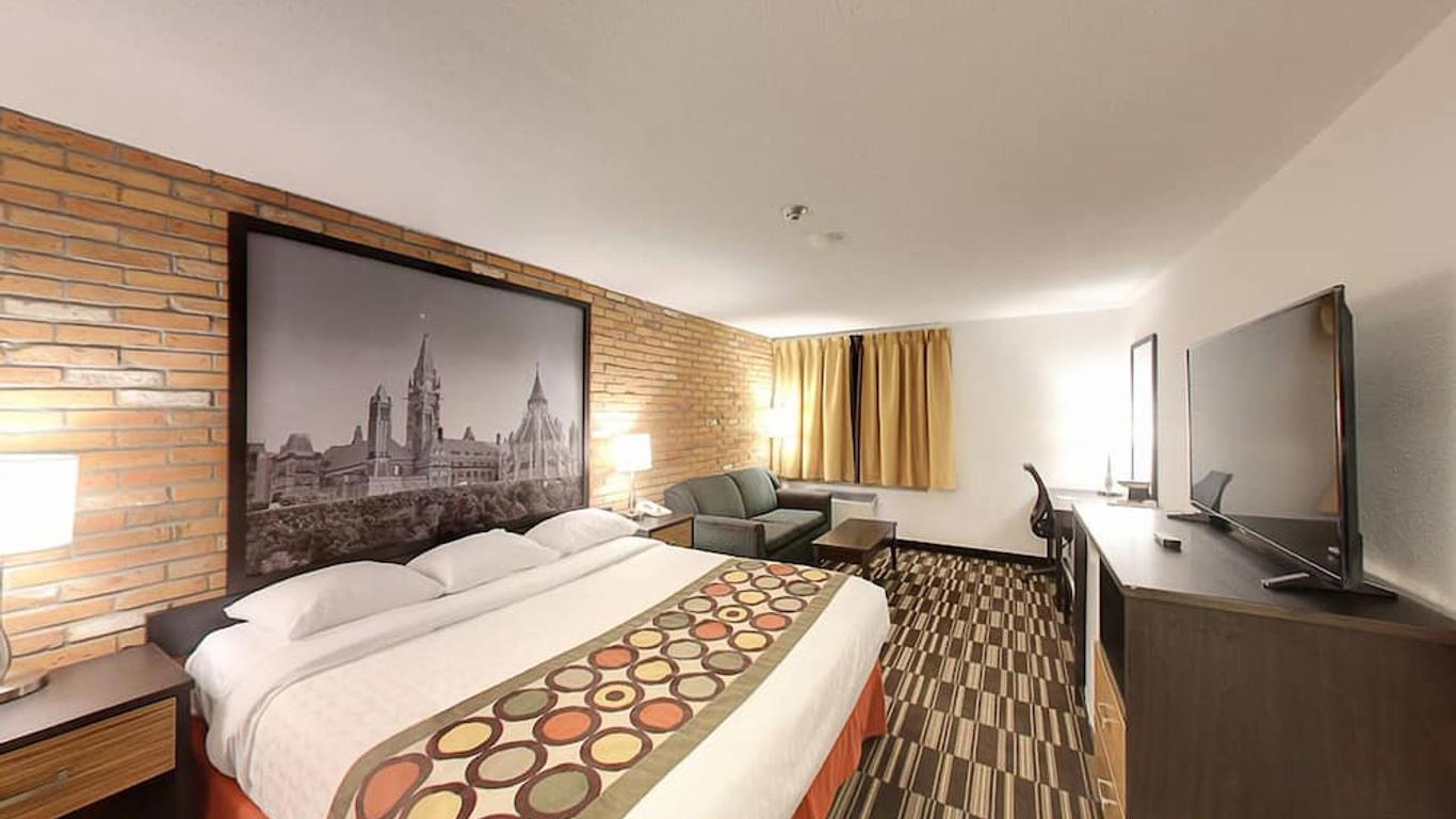 Super 8 by Wyndham Sudbury ON