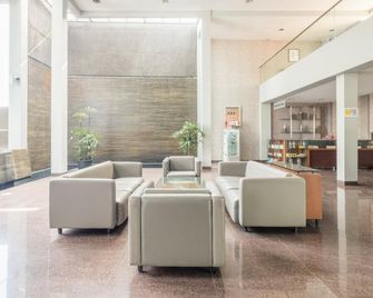 Hotel Nyland Pasteur Bandung - Bandung - Ingresso