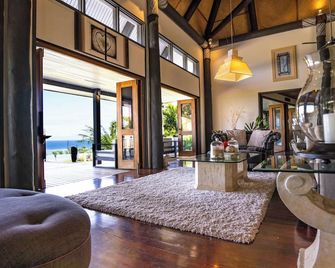 Maravu Paradise Villa - سافوسافو - غرفة معيشة