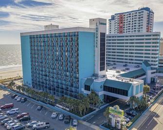 Landmark Resort-Updated Double Suite in Myrtle Beach - Myrtle Beach - Building