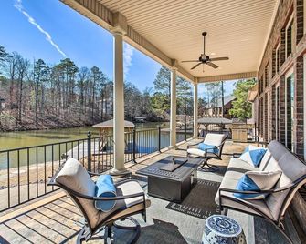 Hot Springs Village Home w/ Dock + Patio! - Hot Springs Village - Balcón