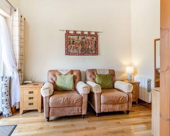 Norbank Cottage - Diss - Living room
