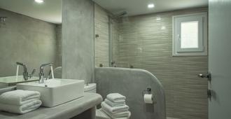 亞歷山卓鄉村酒店 - 密羅斯島 - 阿達瑪斯 - 浴室