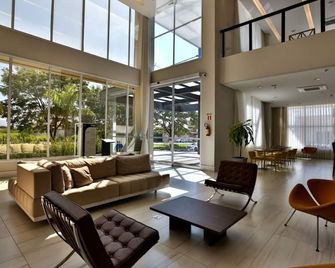 Summit Suites Pindamonhangaba - Pindamonhangaba - Lobby