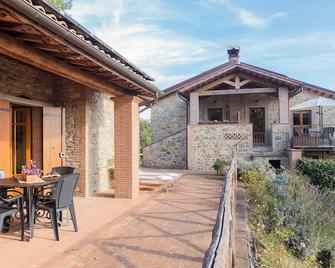 Green Deluxe Romantic Apartment, Organic Farmhouse with Lake View & Tuscan Charm - Pieve Santo Stefano - Patio