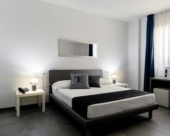 L'Essenza Hotel - Olbia - Habitación