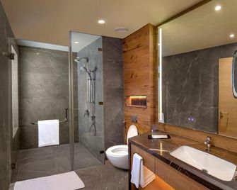 O by Tamara Coimbatore - Coimbatore - Badkamer