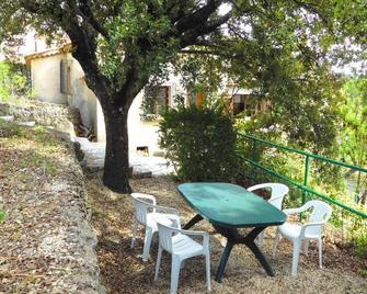 Le Gite Les Lavandes - Tourtour - Patio