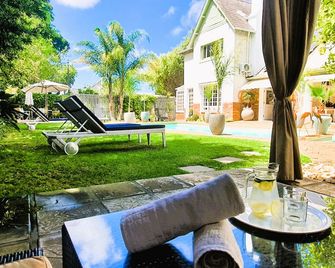 Wild Olive Guest House - Cape Town