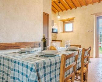 Casone Ugolino - Castagneto Carducci - Dining room