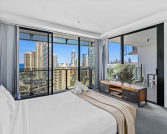 Private Apartments in Circle on Cavill - Surfers Paradise - Bedroom