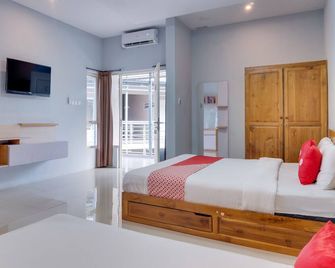 Hotel O Kate'el Inn - Banyuwangi - Habitación
