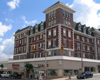 Kenricia Hotel - Kenora - Gebouw