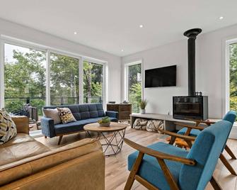 Chalet Alpine by Tremblant Platinum - La Conception - Sala de estar