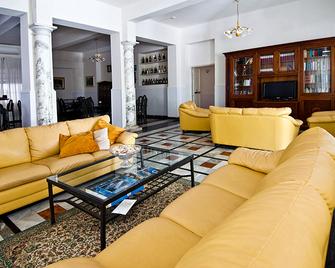 Hotel Nettuno - Pietrasanta - Living room