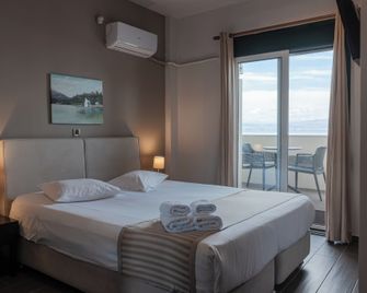 Plaza Hotel - Loutraki - Спальня