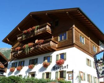 Berghof - Berwang - Будівля