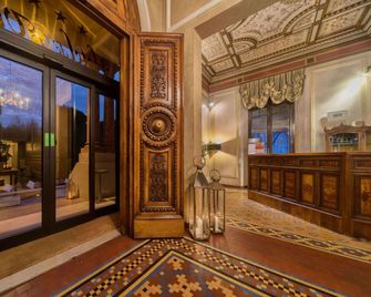 Hotel De la Ville - Riccione - Lobby