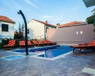 Apartments Mery - San Pietro di Brazza