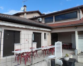 Auberge de l'Europe - Saint-Quentin-Fallavier - Patio