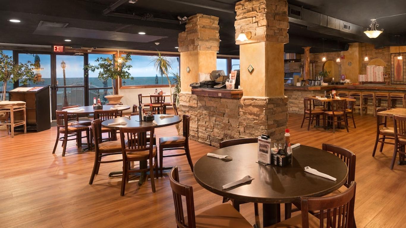 Howard Johnson Plaza by Wyndham Ocean City Oceanfront