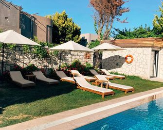 Limon Hotel - Cesme - Piscina