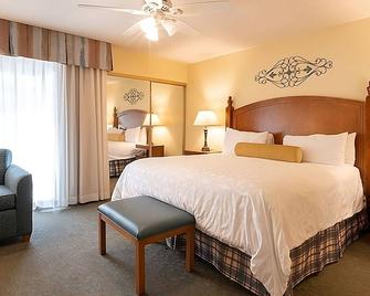 Luxury Living in the Heart of Ramona! Full Kitchen, Free Parking & Pool! - Ramona - Schlafzimmer