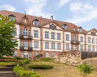 Hôtel Val-Vignes Colmar Haut-Koenigsbourg, The Originals Relais - Saint-Hippolyte - Building