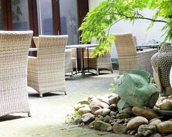 The Ascot Hotel - Köln - Uteplats